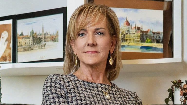 Darlene Lekowski, author of Shattering Silence, transforms a 50-year journey of silence into a bestselling memoir and global message of resilience, personal agency, and courageous leadership.