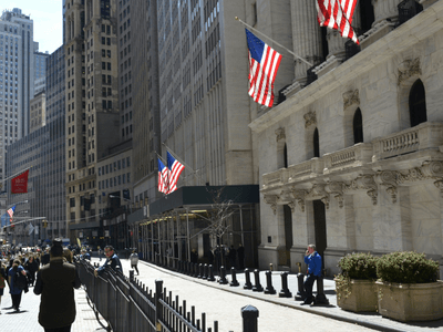 U.S. Markets Rally as AI Momentum and Economic Signals Drive Investor Confidence