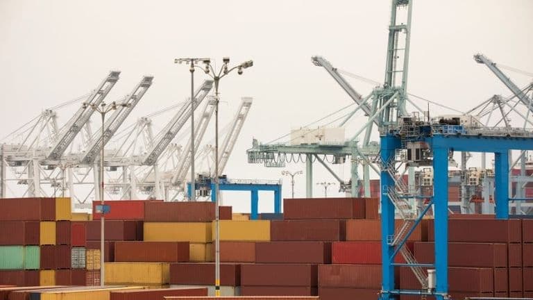 Global Trade Breaks Record with $33 Trillion in 2024
