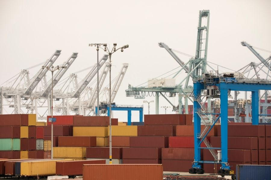 Global Trade Breaks Record with $33 Trillion in 2024