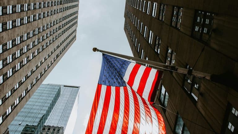 U.S. Job Market Demonstrates Resilience Amid Economic Uncertainty