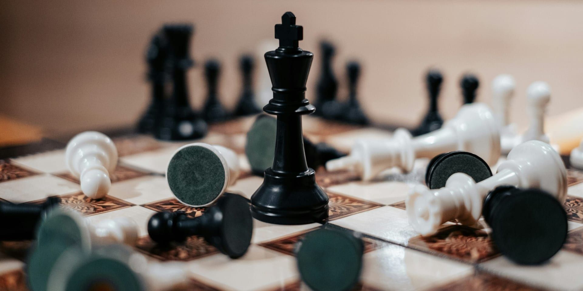 Navigating the Talent Wars: Building a Winning Recruitment Strategy in a Tight Labor Market