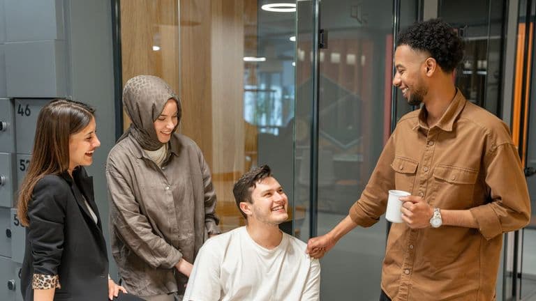 Emotional Intelligence and AI Integration Define Leadership Trends in 2025