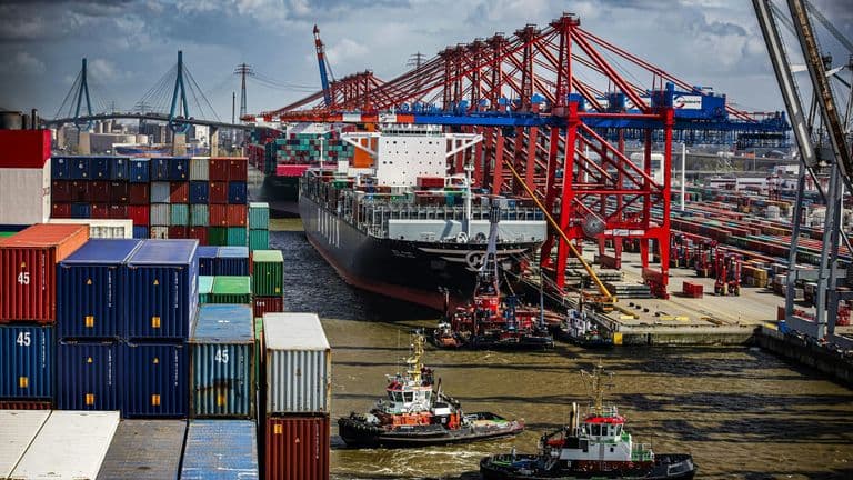 Trump’s Tariff Policy Triggers Global Trade Turmoil