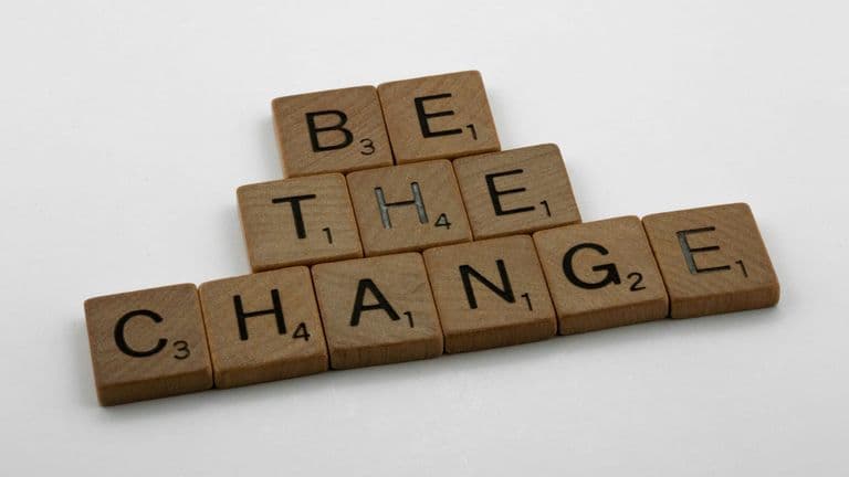 Mastering Change Management: How to Lead Your Team Through Organizational Shifts