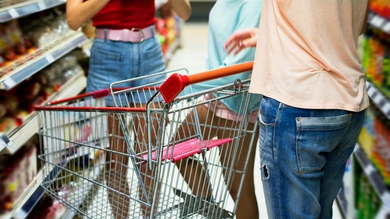Consumer Confidence Continues to Decline in August 2023 Amid Rising Inflation Concerns