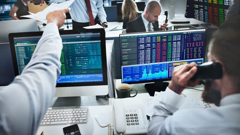 US Financial Markets Slide as Inflation Data Fuels Fed Rate Hike Fears