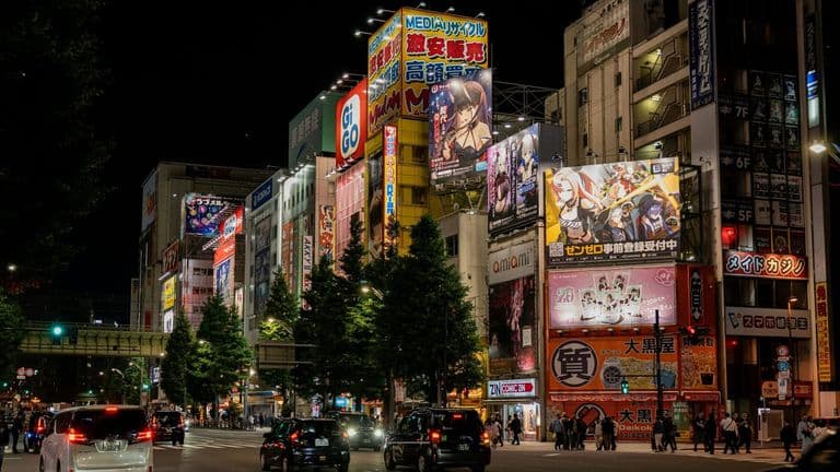 Yen Strengthens Amid Japanese Political Stability and U.S. Market Confidence