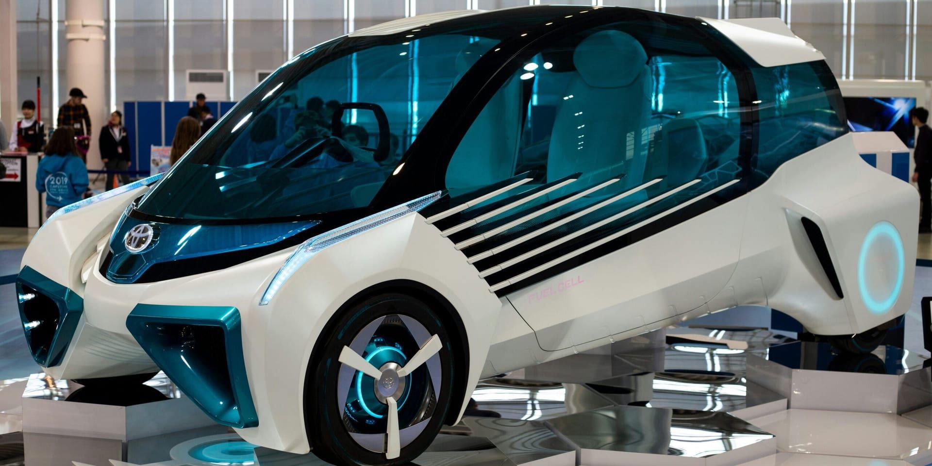 Mary Barra’s Visionary Leadership at General Motors: Driving the Future of Mobility