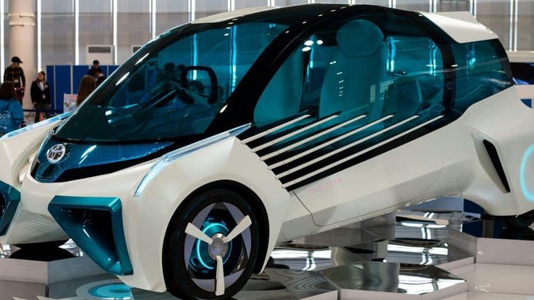 Mary Barra’s Visionary Leadership at General Motors: Driving the Future of Mobility