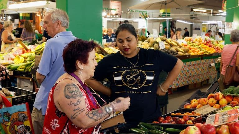 Consumer Confidence Dips Amid Persistent Inflation Worries