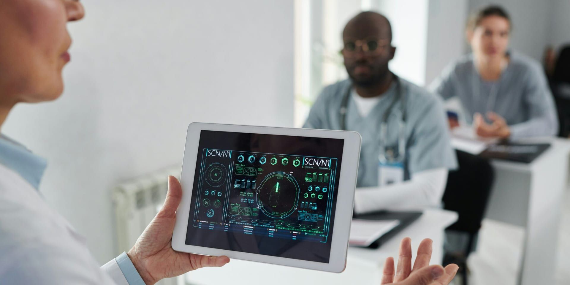 Corporate Leadership Drives U.S. Growth: Apple and Health-Care Executives Set the Pace for Innovation and Resilience