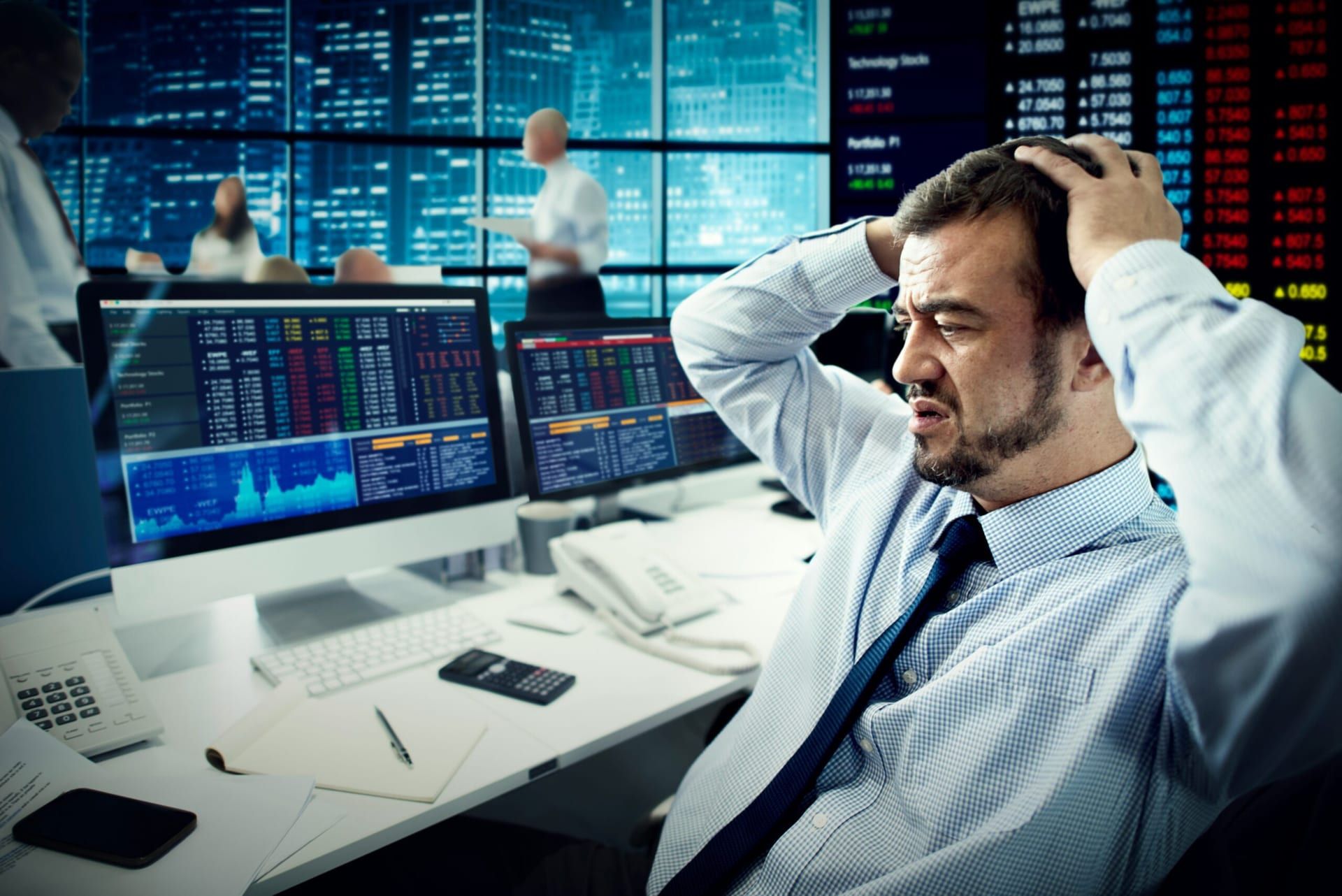US Stock Market Rebounds on Tech Rally Despite Lingering Rate Hike Anxiety