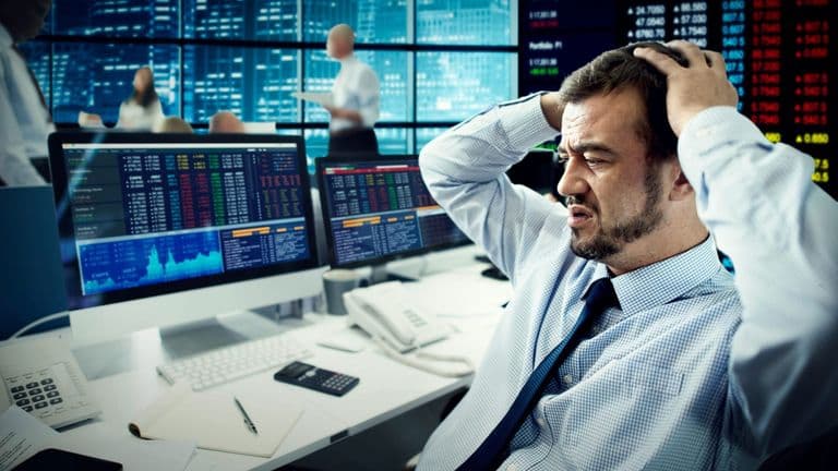 US Stock Market Rebounds on Tech Rally Despite Lingering Rate Hike Anxiety