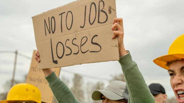 US Financial Markets Drop as January Jobs Report Signals Strong Labor Market Amid Inflation Woes
