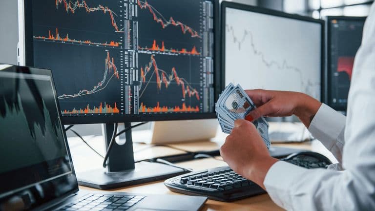 Semiconductor Sector Maintains Growth Amid Market Uncertainty
