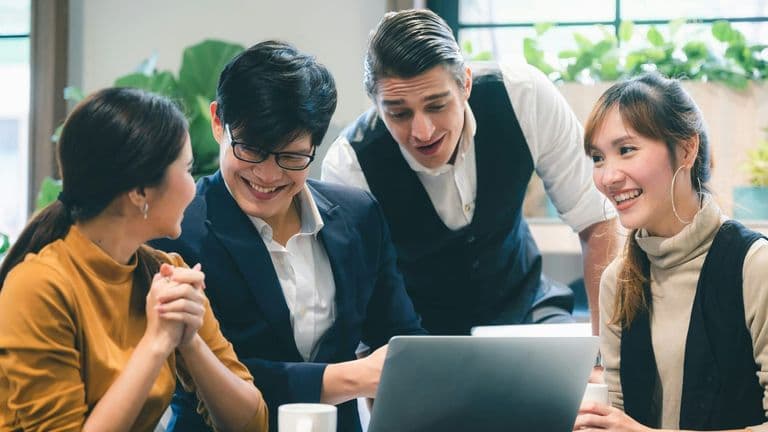 The Power of Strategic Partnerships: Building Alliances to Accelerate Growth in 2024