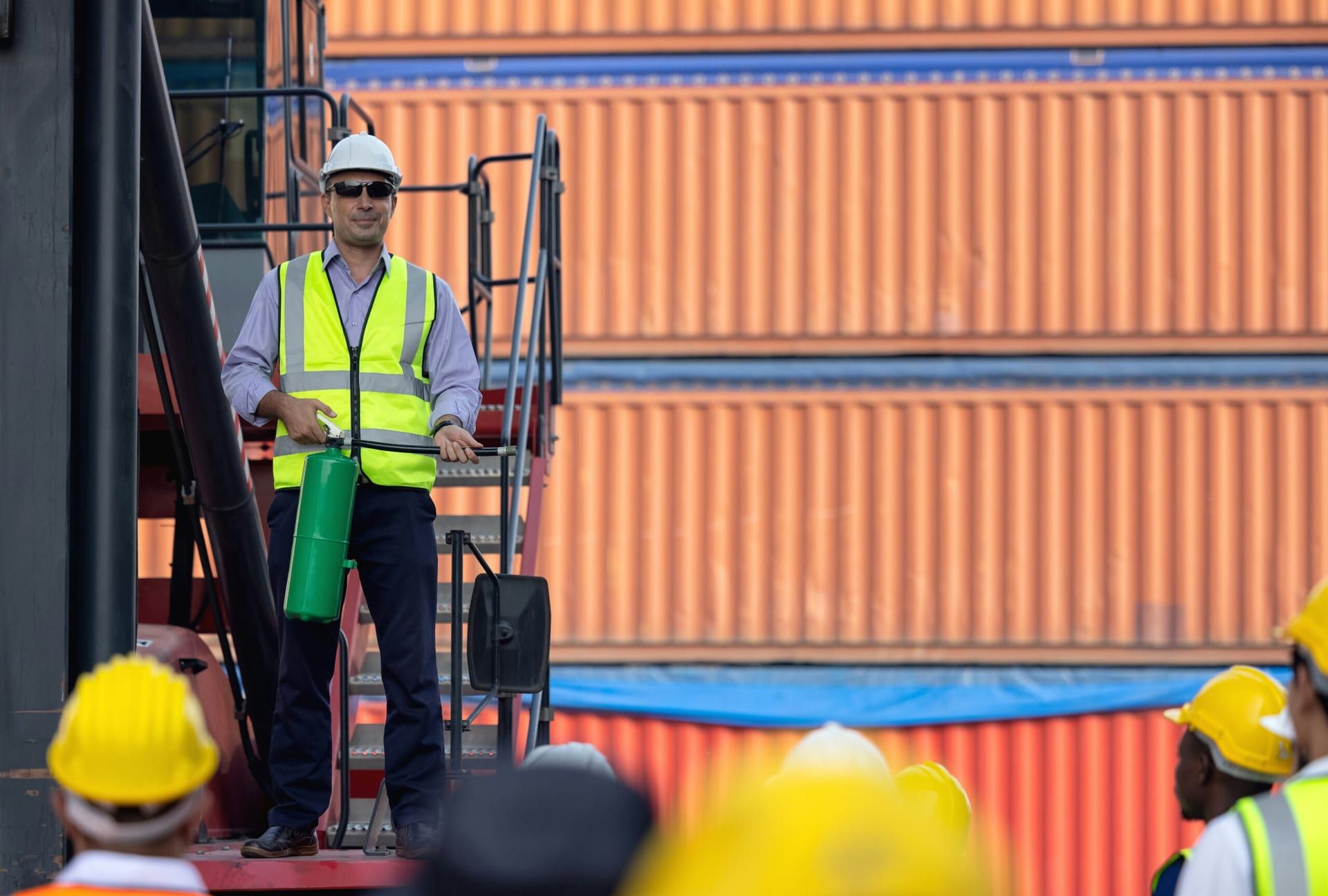 Trump’s Tariff Threats Disrupt Global Markets; Technology Stocks Struggle