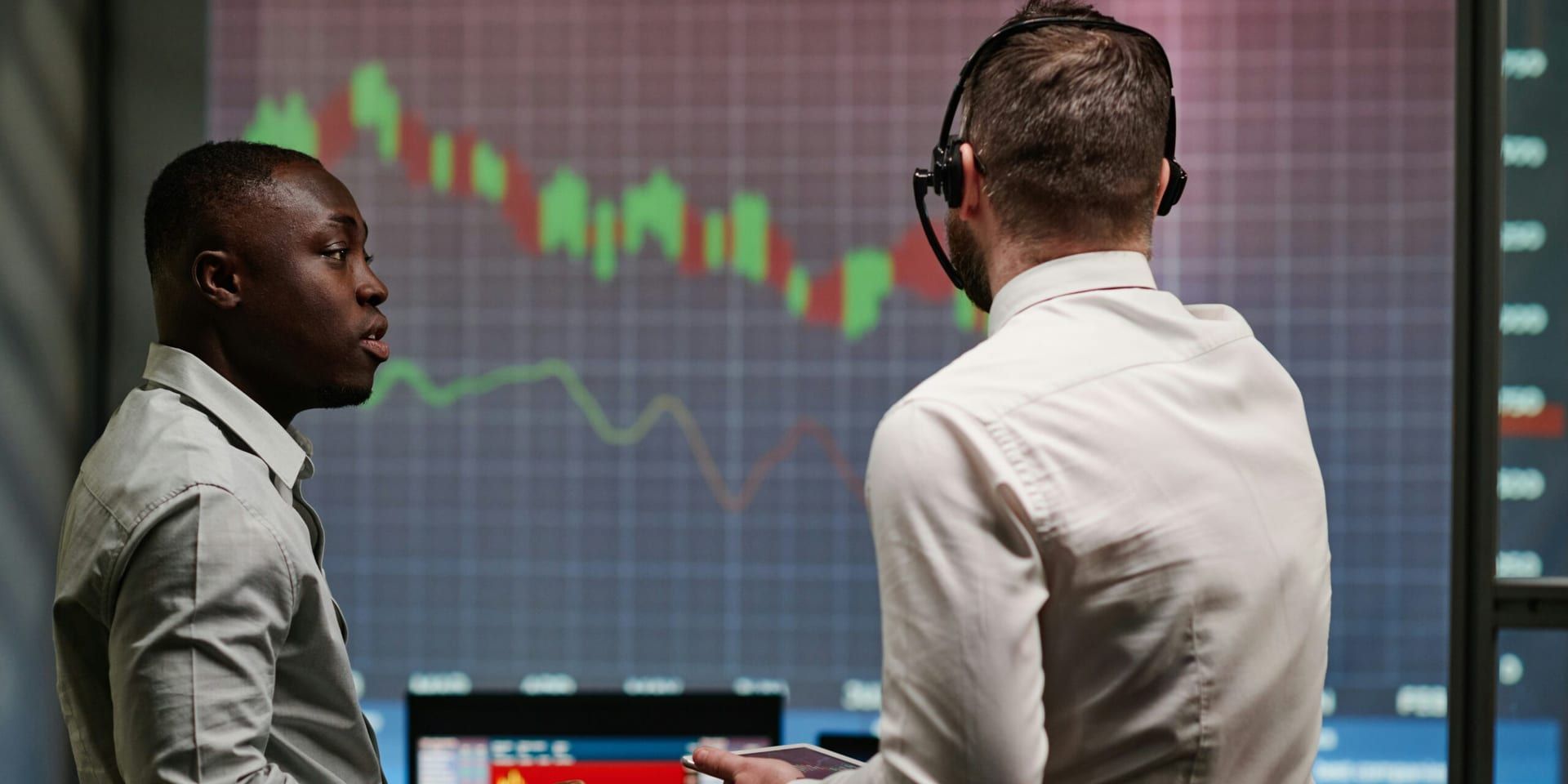U.S. Stock Markets Decline as Investors Brace for Key Jobs Report