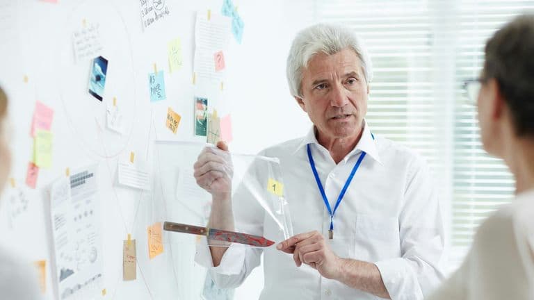 Navigating Leadership Challenges: How Leaders are Adapting to Remote and Hybrid Work Models in 2025