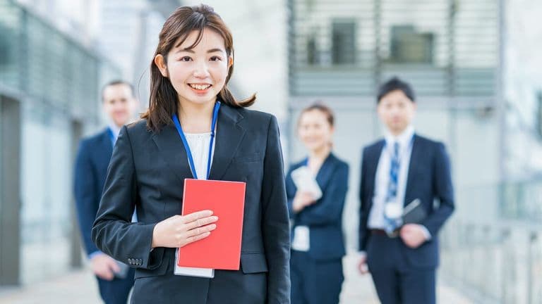 Leadership in the AI Era: U.S. Executive Survey Reveals Skill Gaps Widening