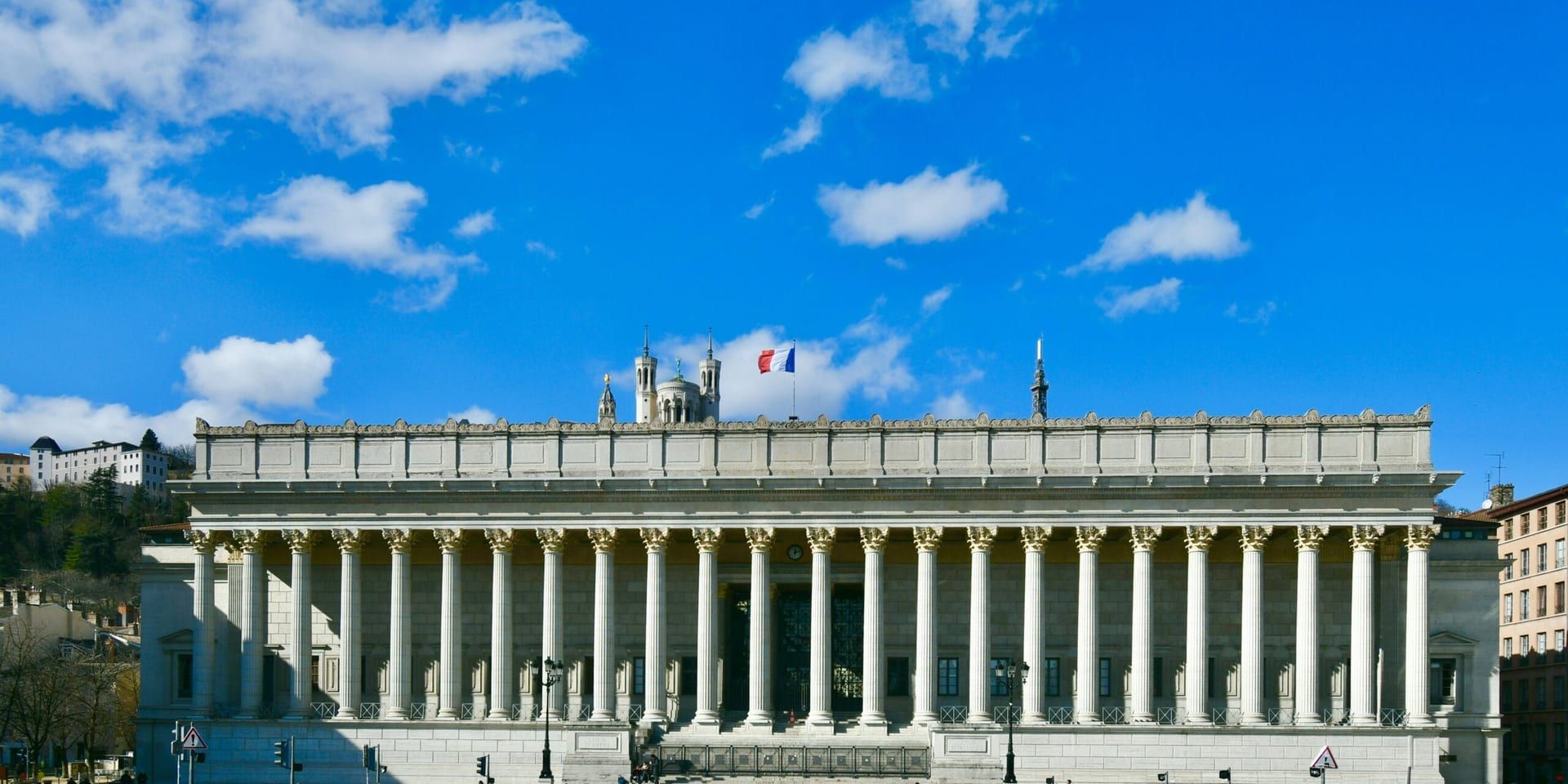 Federal Reserve Tightens Oversight and Signals Strategic Shift in Financial Supervision