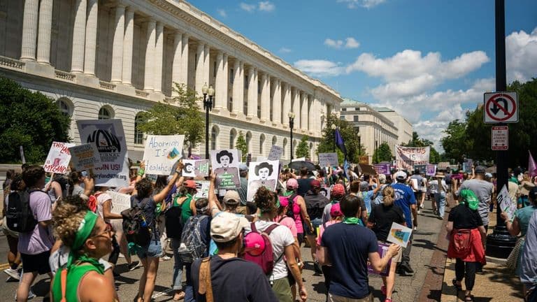 Stand Up for Science’ Rallies Sweep the Nation in Response to Trump Administration Policies