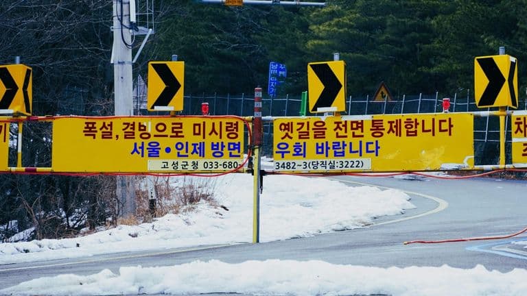 Trade Talks Set to Expand: U.S.–China Dialogue Comes After South Korea Mission