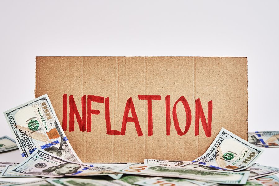 Rising Inflation Sparks Consumer Caution and Economic Worries