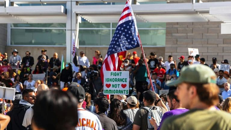 U.S. Corporations Warn SEC of Economic Risks from Mass Deportations