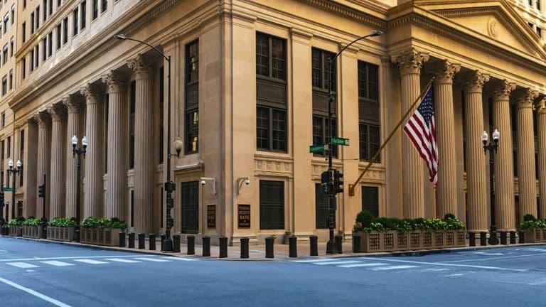 U.S. Corporations Lead Record Bond Issuance as Rate Cut Expectations Fuel Strategic Financing