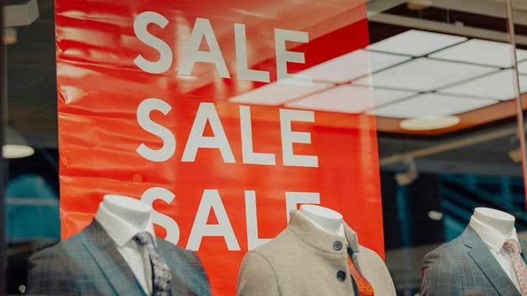 TandI Global Struggles with Sales Drop in March 2025, Despite Profit Surge