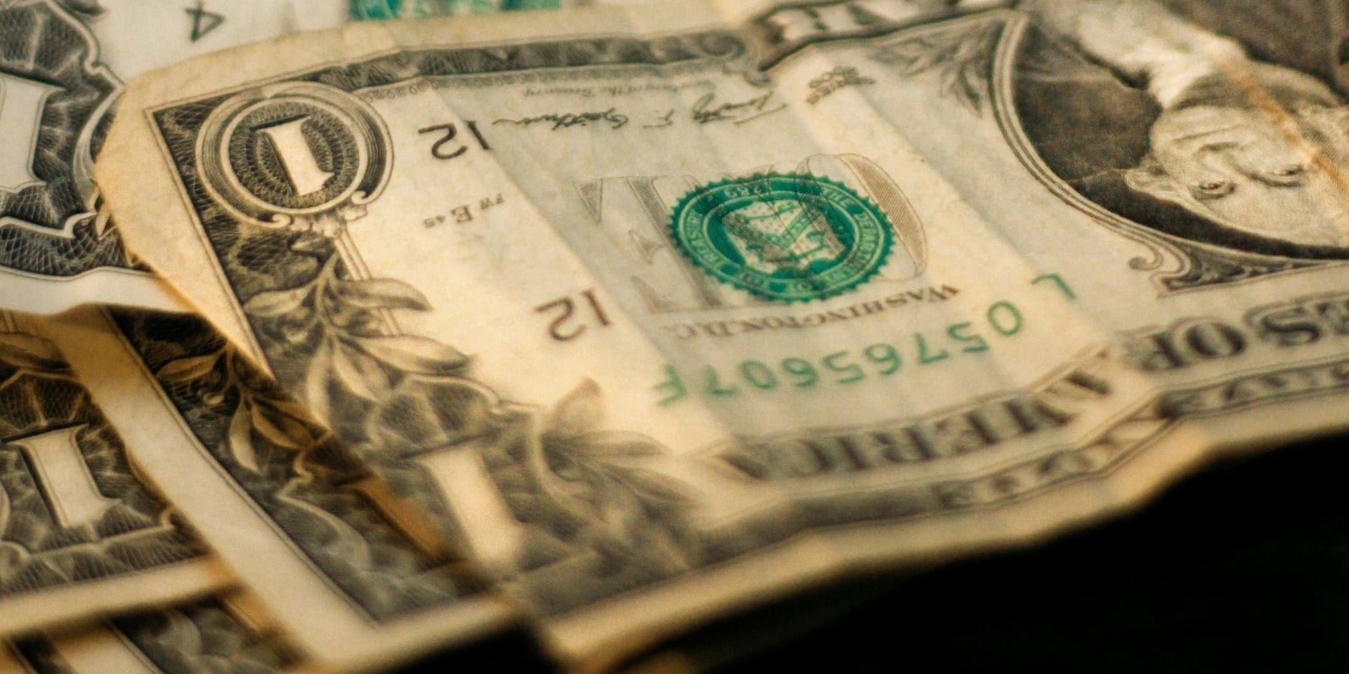 U.S. Economy Faces Challenges Amid Slowing Growth, Rising Inflation Concerns