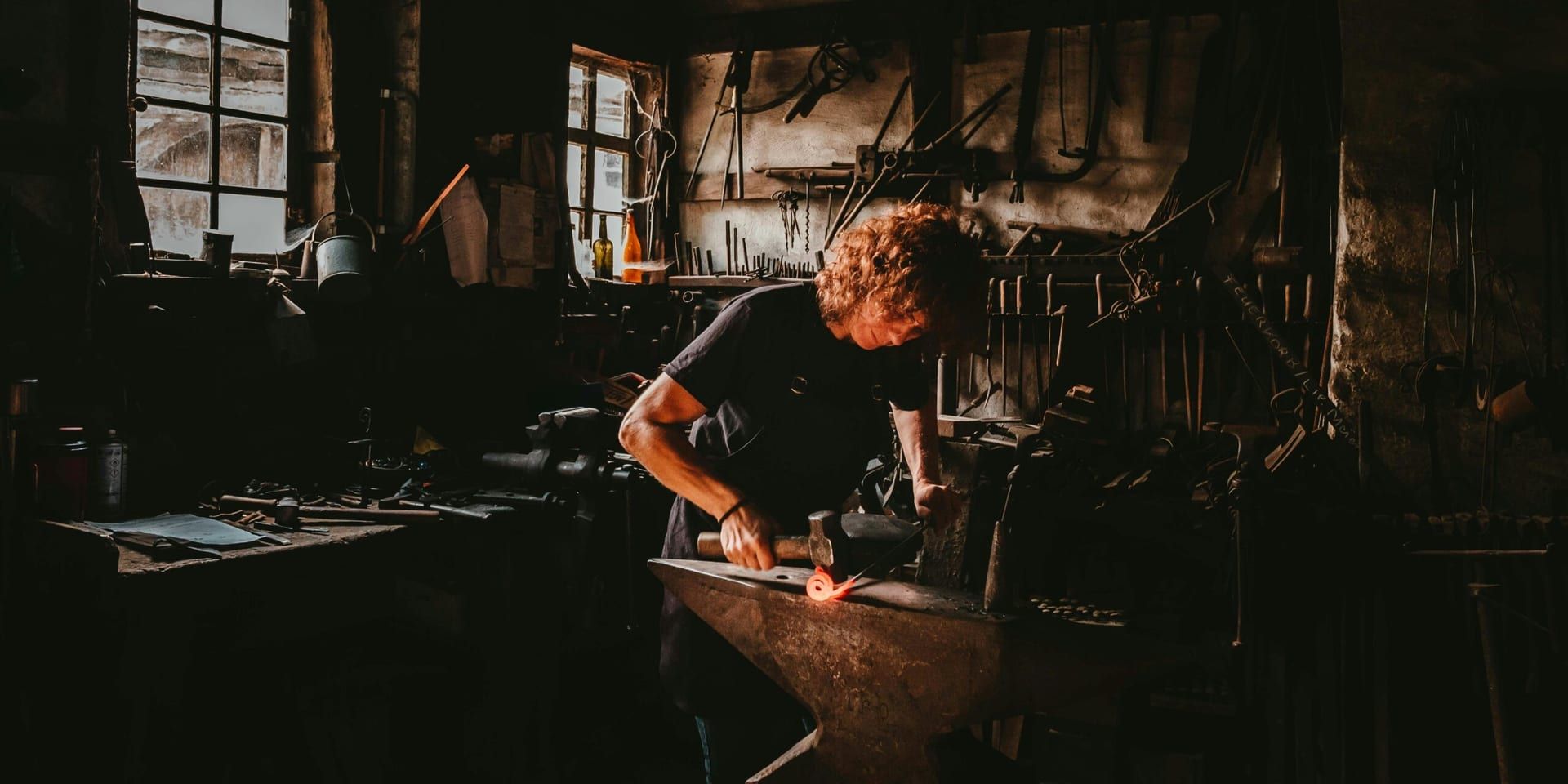 Adaptive Leadership for 2025: Embracing AI, Inclusion, and Lifelong Upskilling