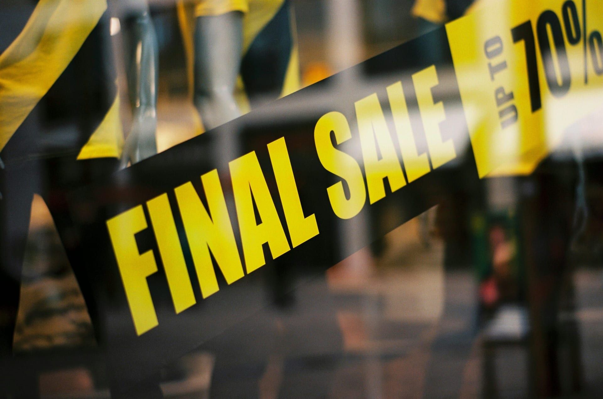 US Financial Markets Fall as Retail Sales Drop and Inflation Concerns Persist