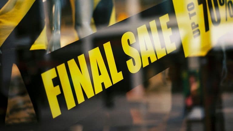 US Financial Markets Fall as Retail Sales Drop and Inflation Concerns Persist
