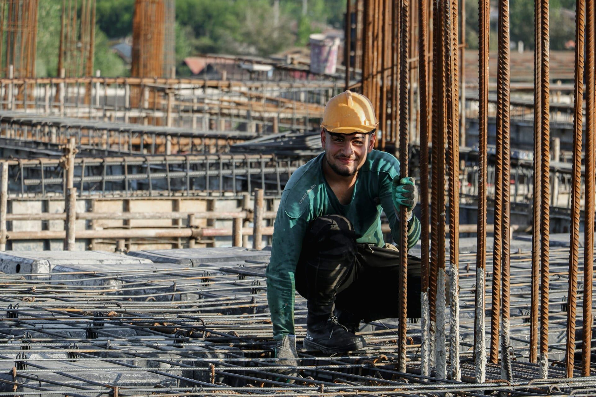 UK Private Sector Grapples with Economic Pressures and Uncertainty