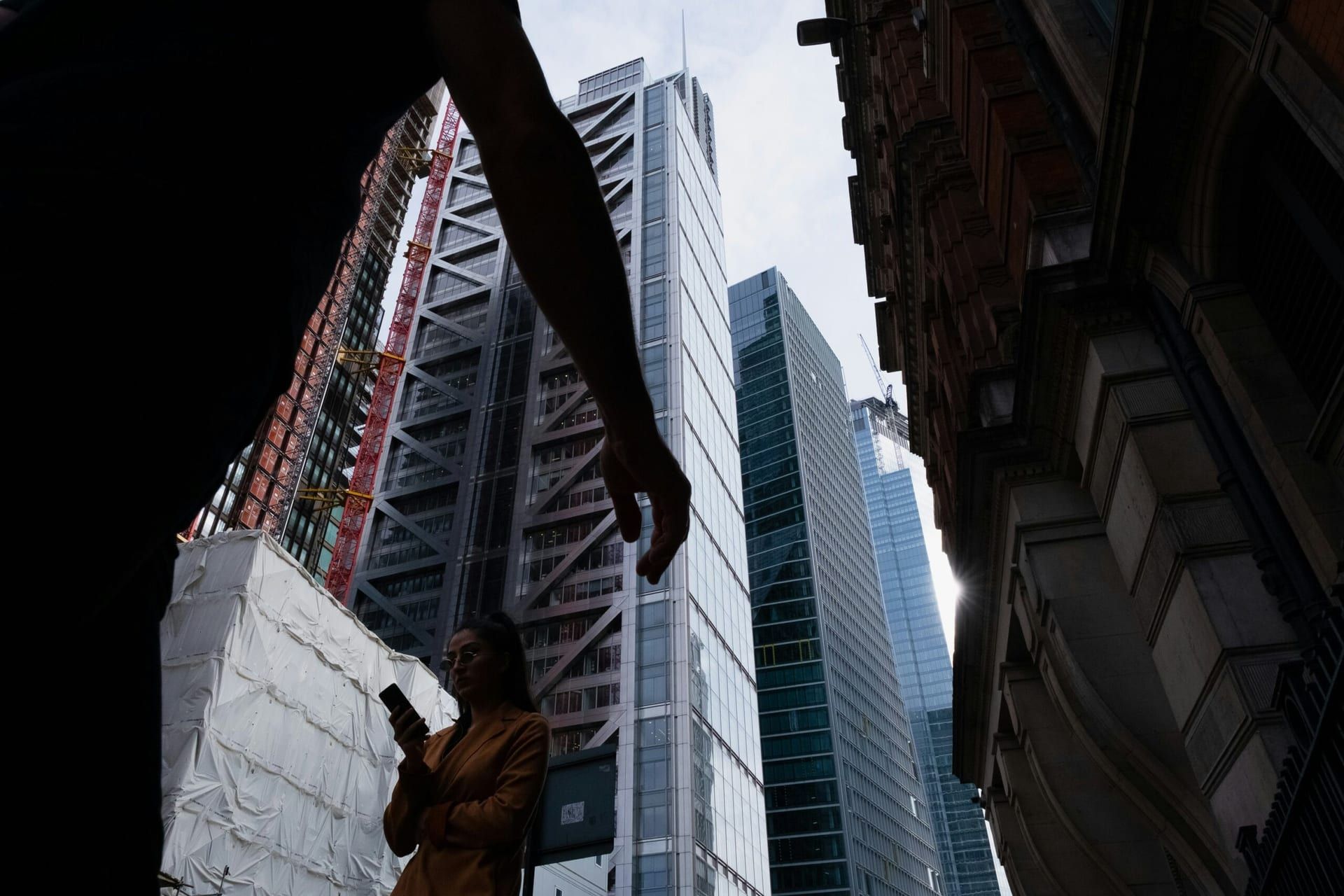 U.S. Corporate Bankruptcies Surge to Highest Levels in Over a Decade