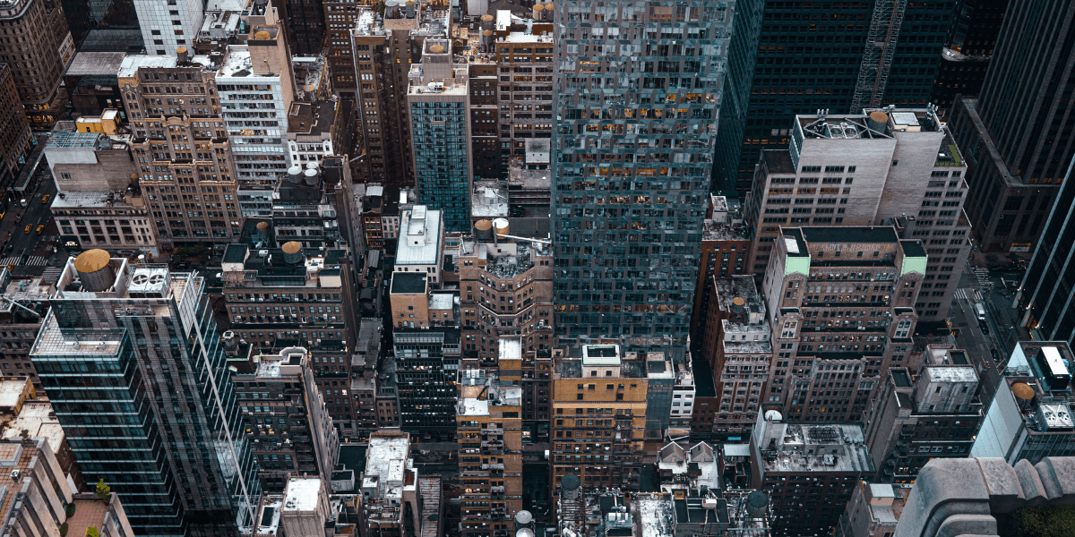 U.S. Companies Accelerate Leadership Restructuring as Workplace Transformation Continues