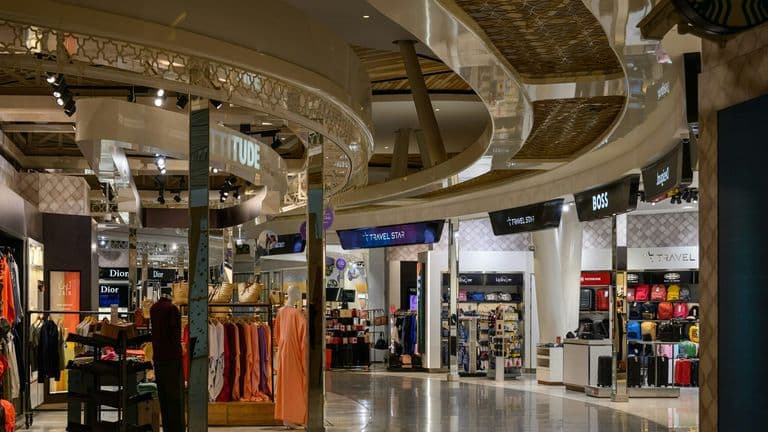 U.S. Holiday Retail Sales Surpass $1 Trillion for the First Time, Reflecting Robust Consumer Demand in 2025