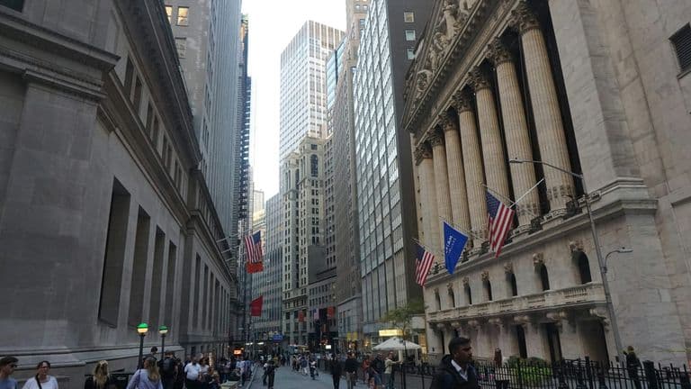 US Financial Markets Fall as Fed’s Hawkish Outlook Raises Concerns Over Economic Slowdown