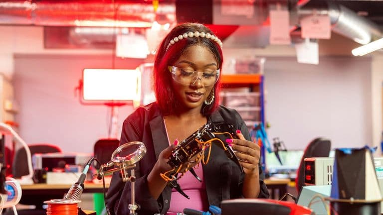 Small Enterprises Embrace Digital Transformation to Stay Competitive in 2025