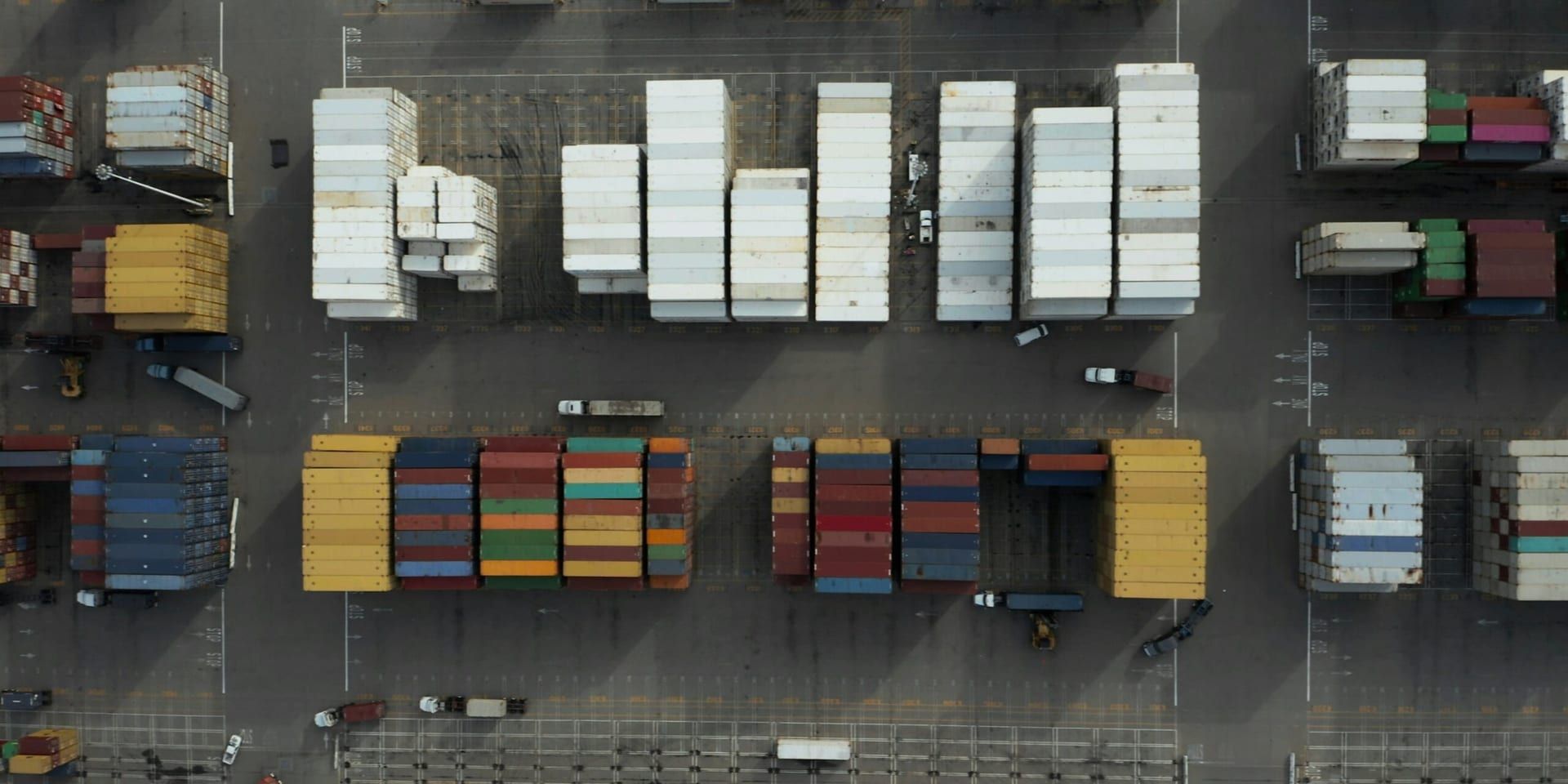 Corporate Strategy Under Pressure: Businesses Navigate Slumping Demand, Tariffs Amid Policy Uncertainty
