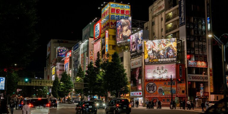 Yen Strengthens Amid Japanese Political Stability and U.S. Market Confidence